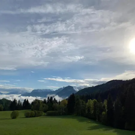 In Near Hochzillertal Skiing Apartment *