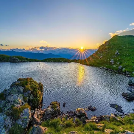 In Near Hochzillertal Skiing 菲根