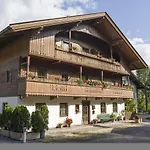 In Near Hochzillertal Skiing 아파트