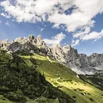 아파트 In Near Hochzillertal Skiing *